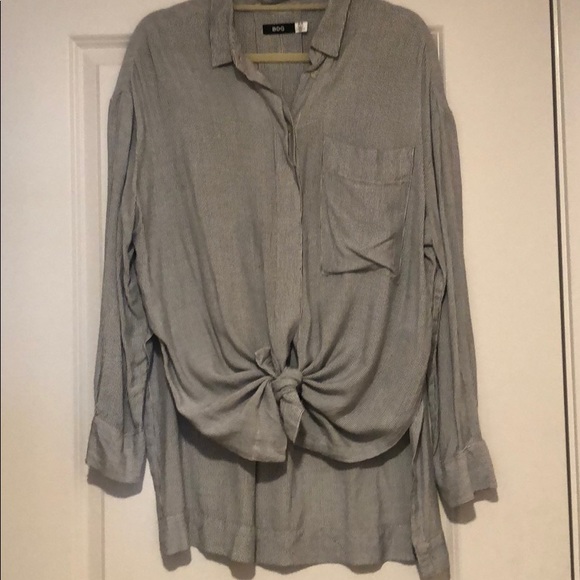 BDG button up top - Picture 4 of 4